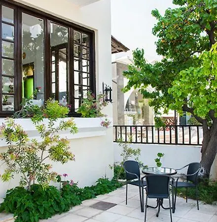 Nena Apartmanhotel